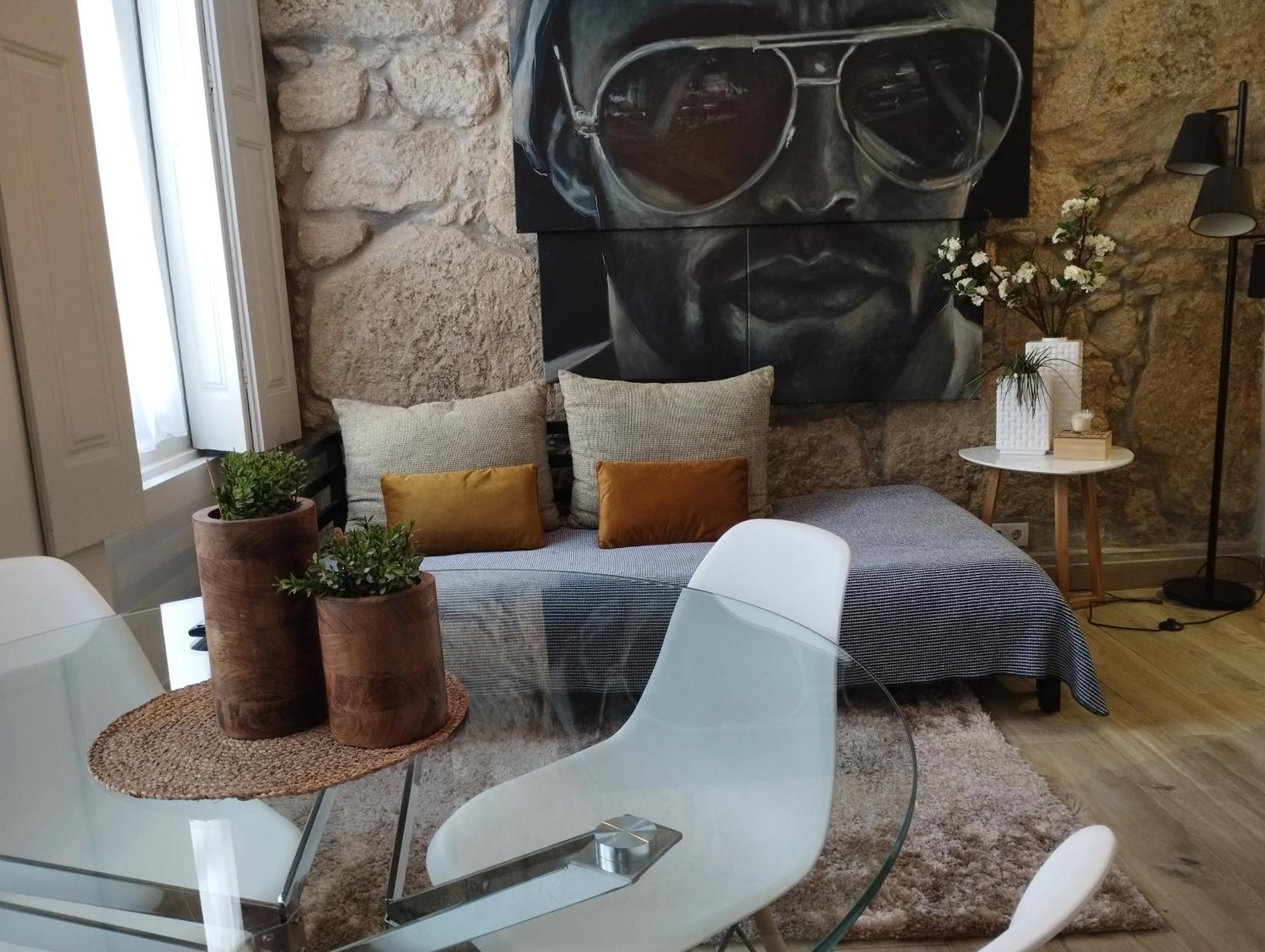 The Gallery Studios II Porto Luaran gambar